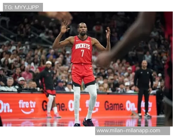 乌度卡谈KD遭包夹局面强调需寻找破解之道以助球队突破困境 乌度卡谈KD遭包夹局面强调需寻找破解之道以助球队突破困境