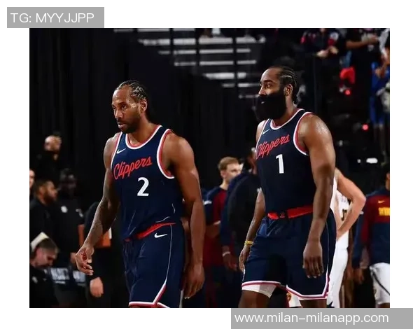 美记分析浓眉交易可能性第三方球队参与雄鹿篮网快船湖人皆有机会