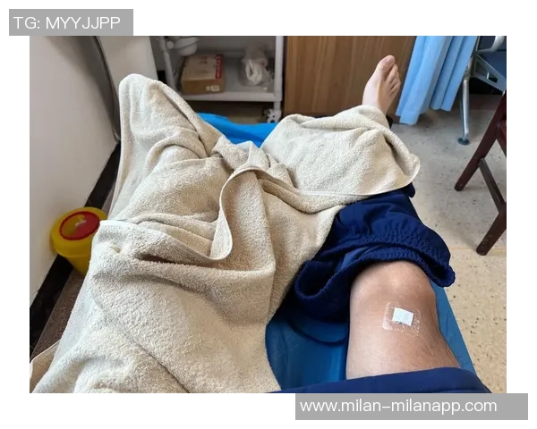 基德透露埃克萨姆因伤缺席训练加福德恢复良好已能进行跑步训练