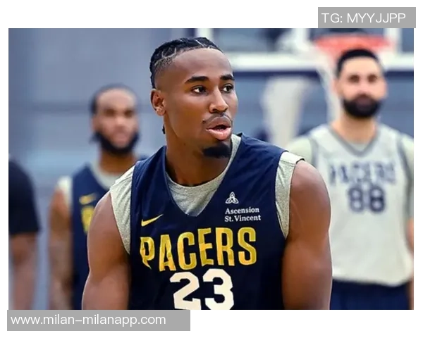 内史密斯早期艰难挣扎却不放弃绿军生涯终获成功与回报