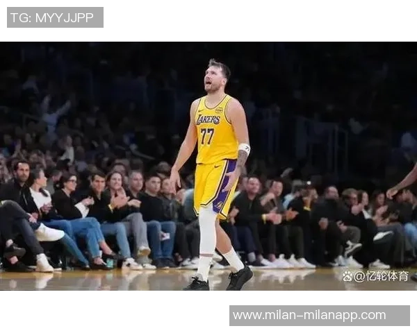 詹姆斯与东契奇2K模拟赛季数据对比分析：得分助攻全面解析