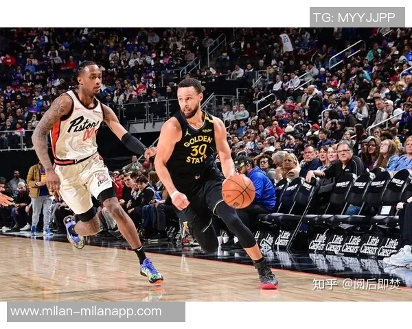 克莱状态回暖表现出色12投5中贡献14分5篮板2助攻2抢断三分球命中率高达57 克莱状态回暖表现出色12投5中贡献14分5篮板2助攻2抢断三分球命中率高达57